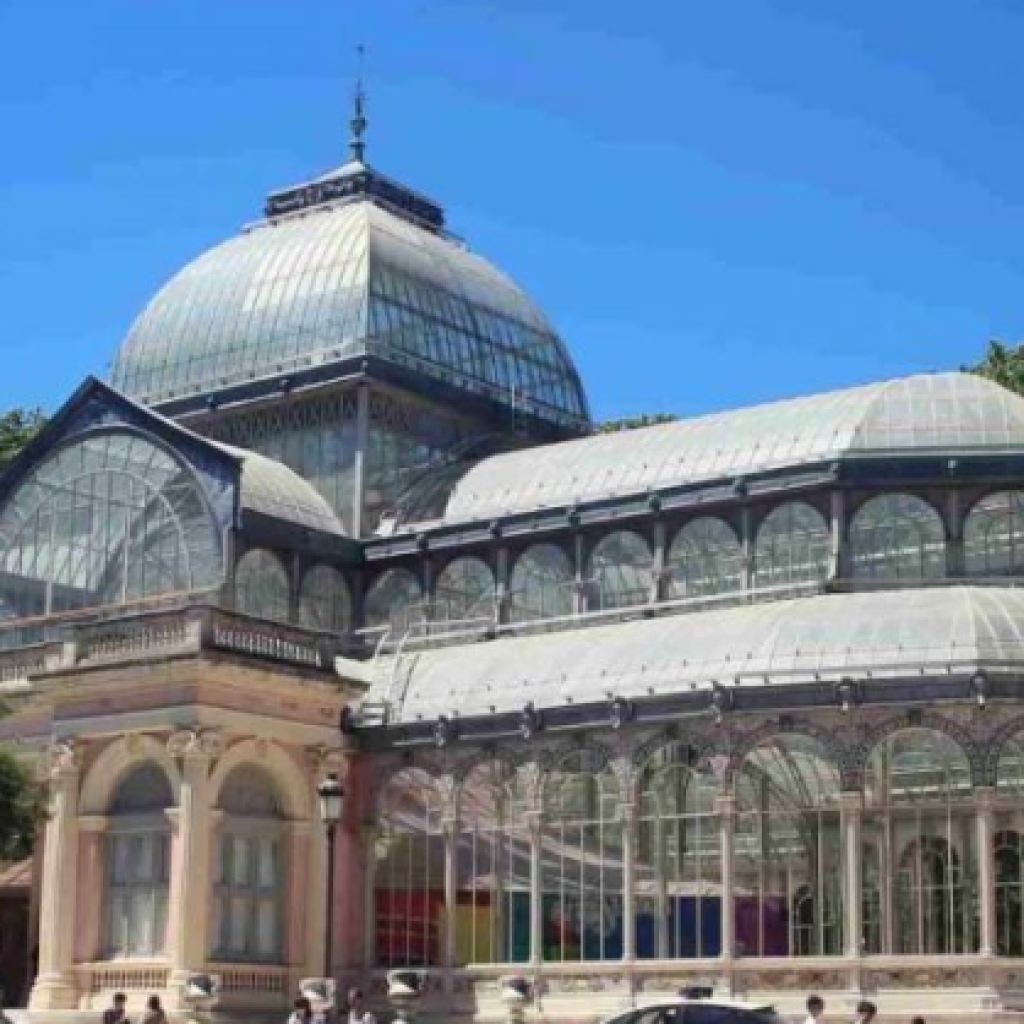 قصر الكريستال أو بلاسيو دي كريستال ٥