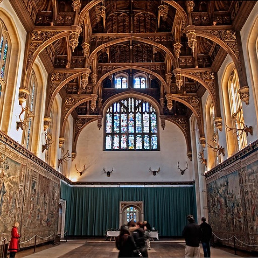 قصر هامبتون كورت3