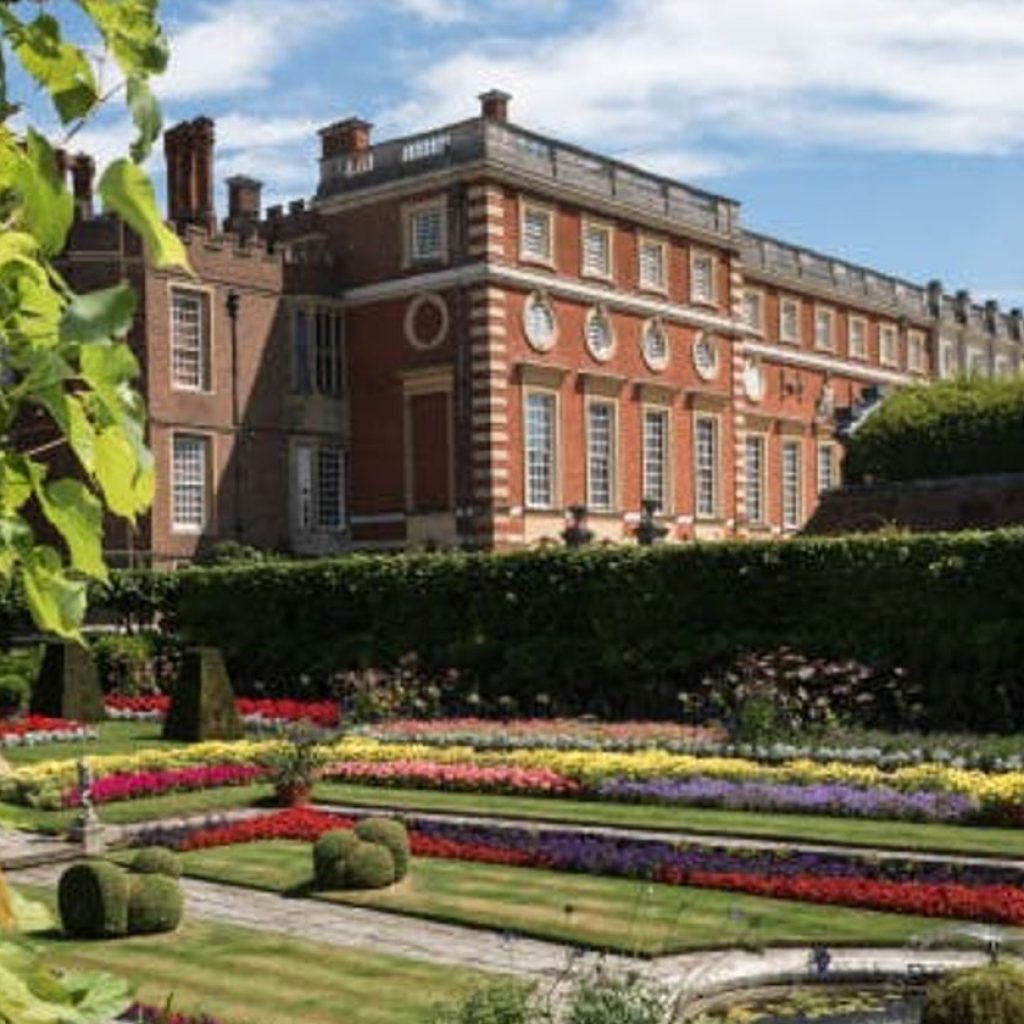 قصر هامبتون كورت4