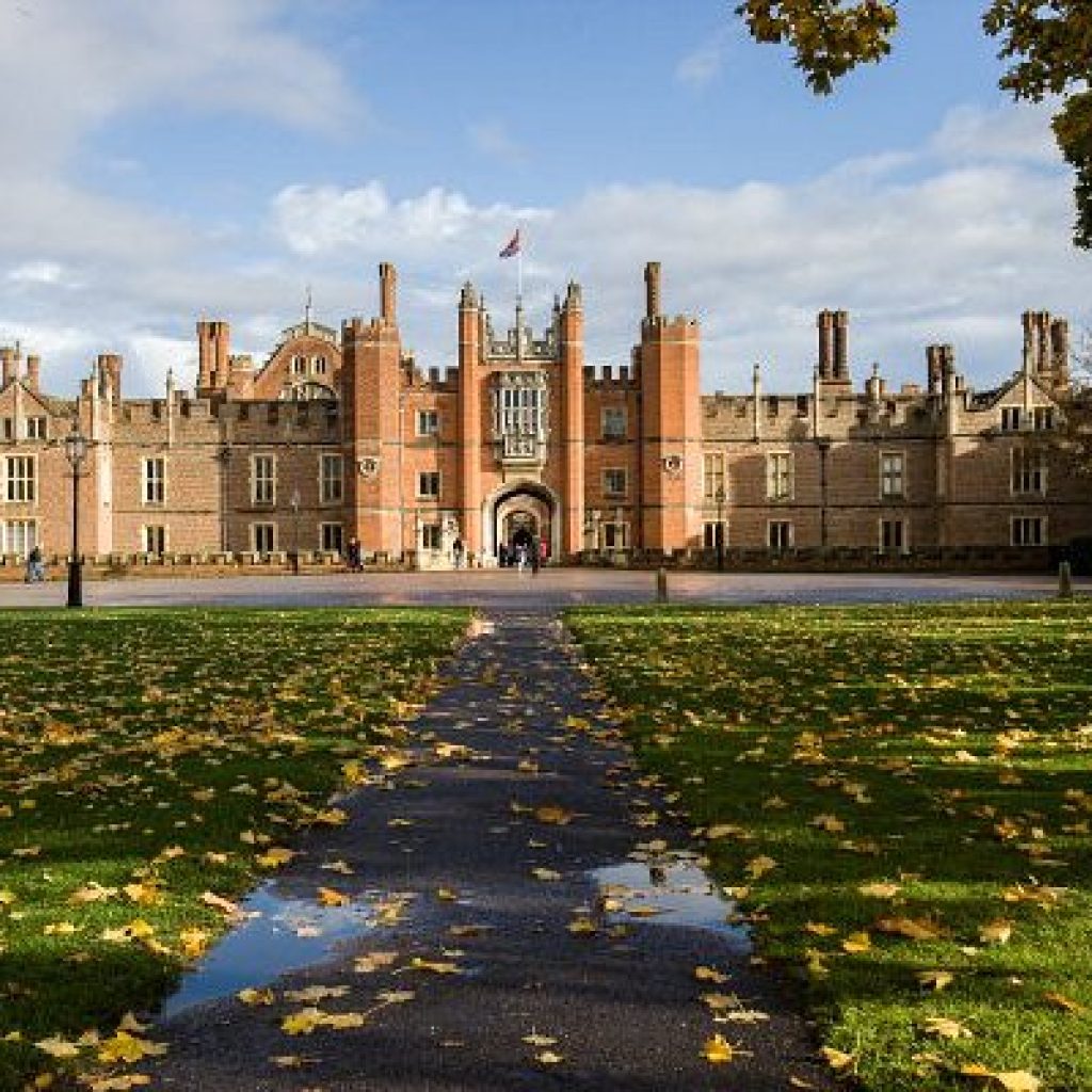 قصر هامبتون كورت5