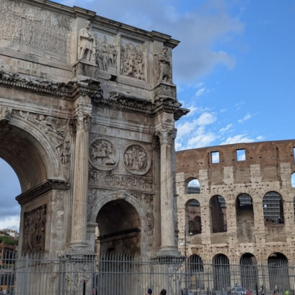 قوس قسطنطين