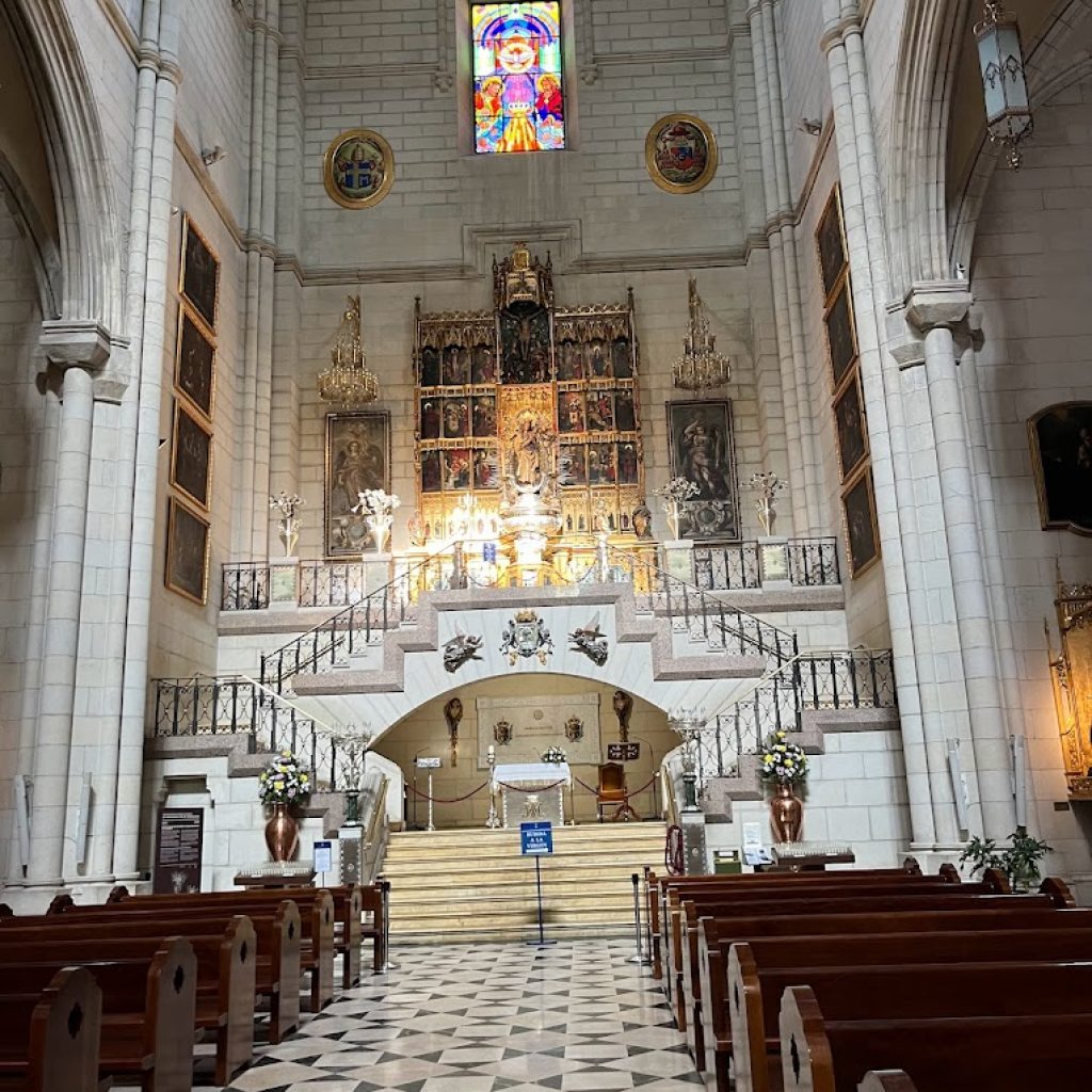 كاتدرائية المودينا ٢