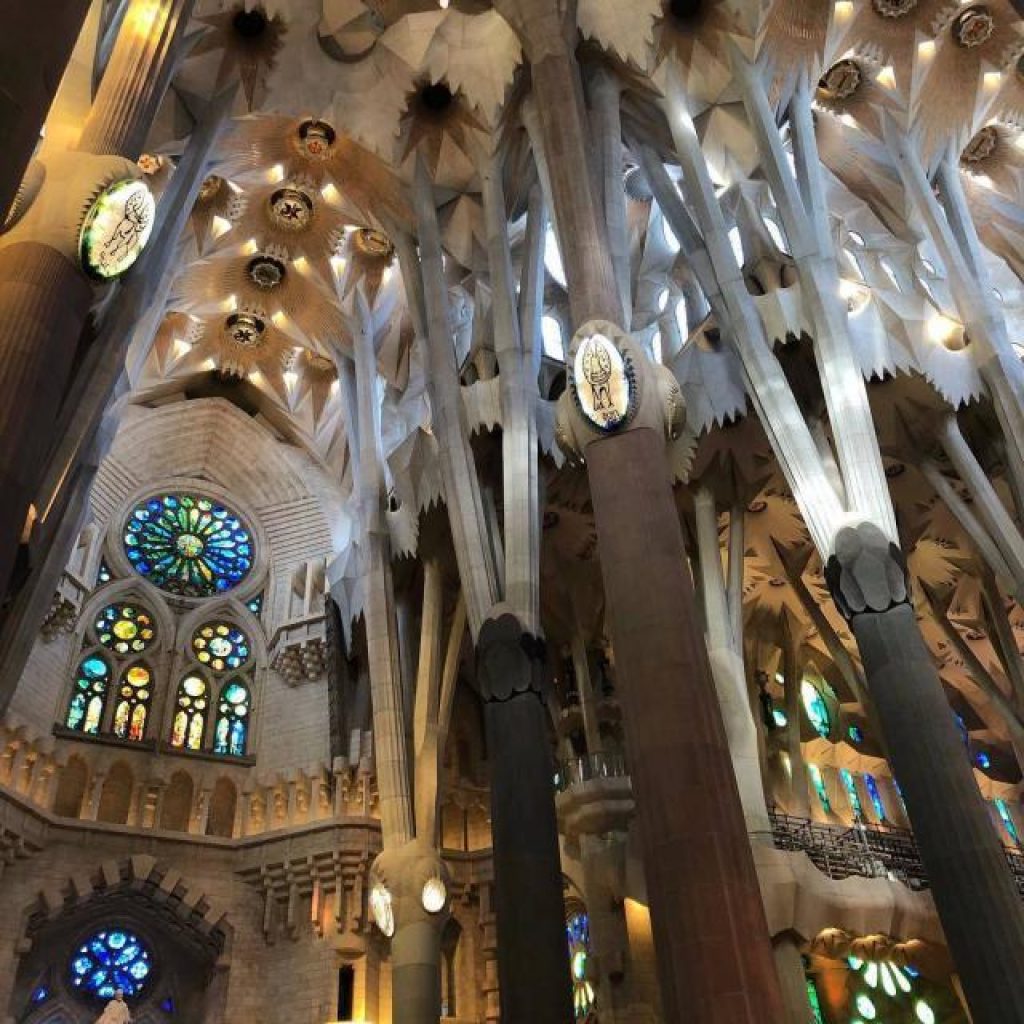 كنيسة ساغرادا فاميليا