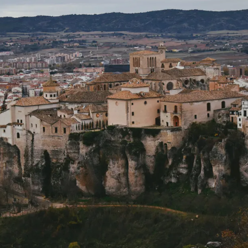رحلة من مدينة مدريد إلى مدينة كوينكا ٢