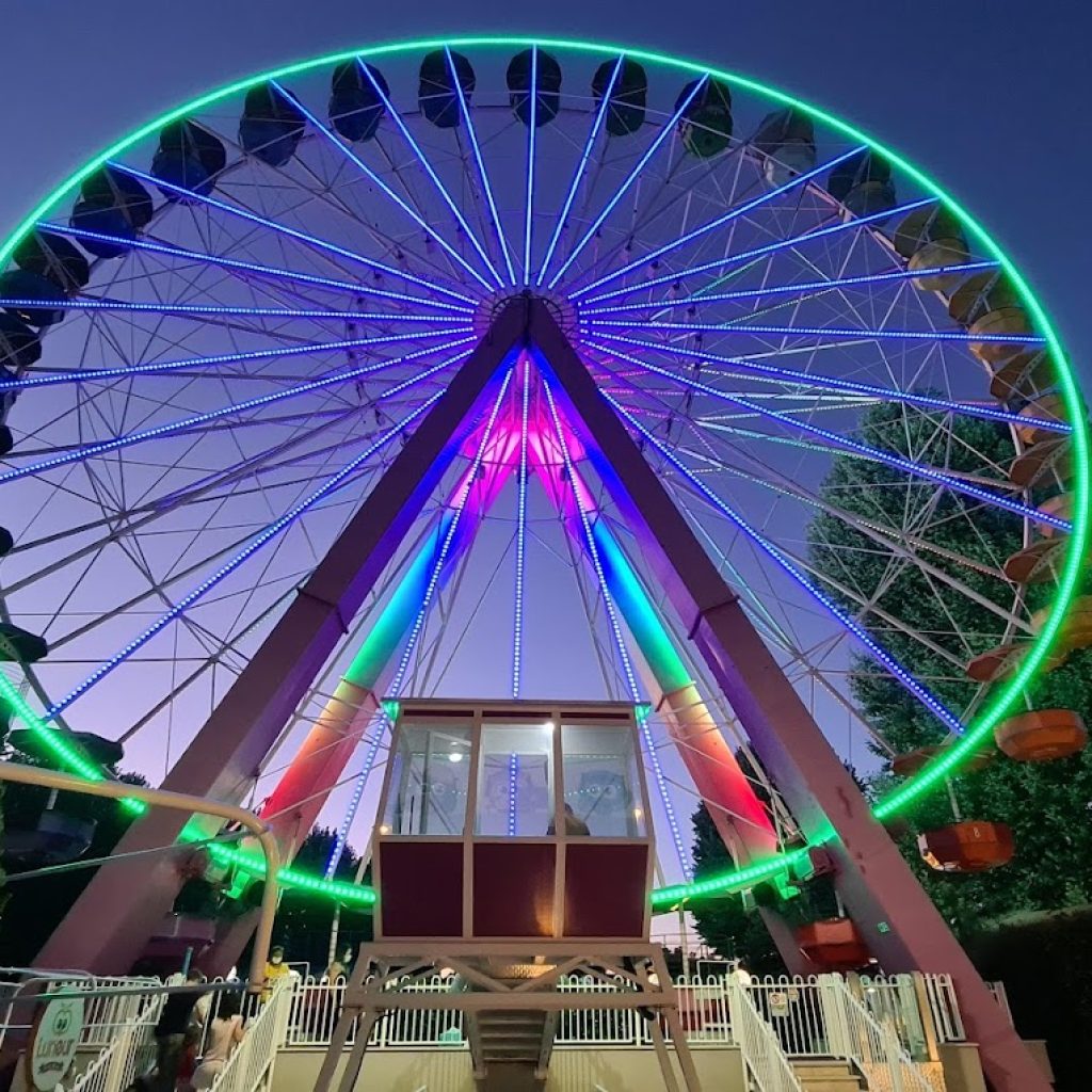 لونا بارك (1)