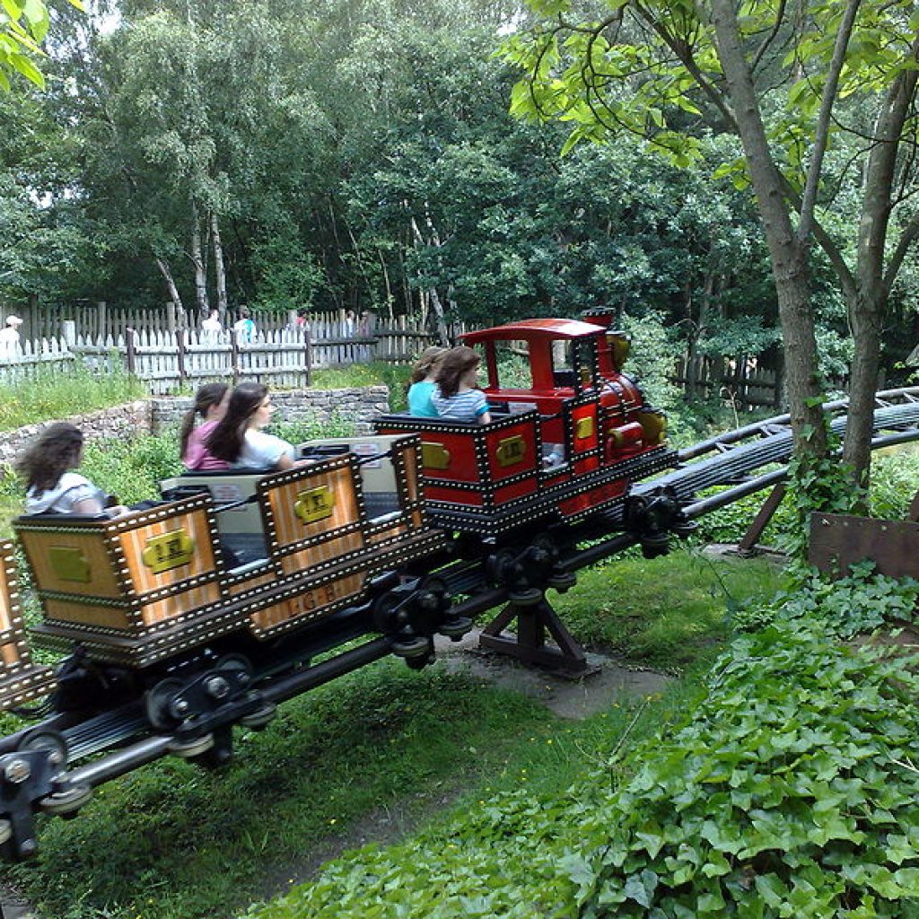 مدينة ملاهي التون تاورز