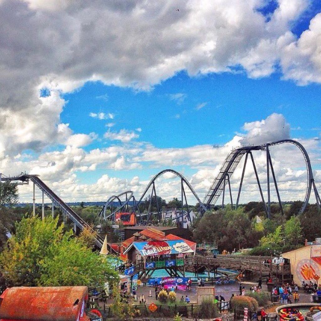 ملاهي ثورب بارك لندن2