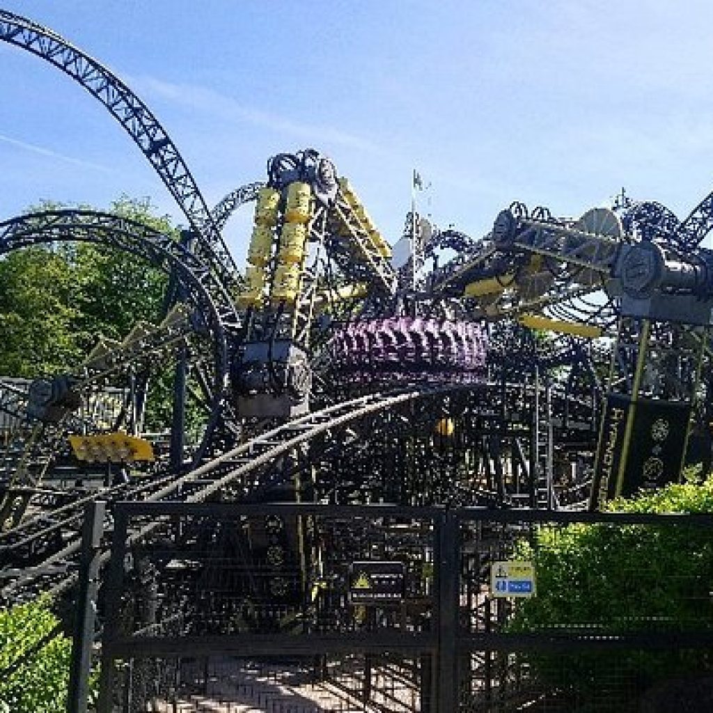 ملاهي شيسينغتون عالم المغامرات لندن