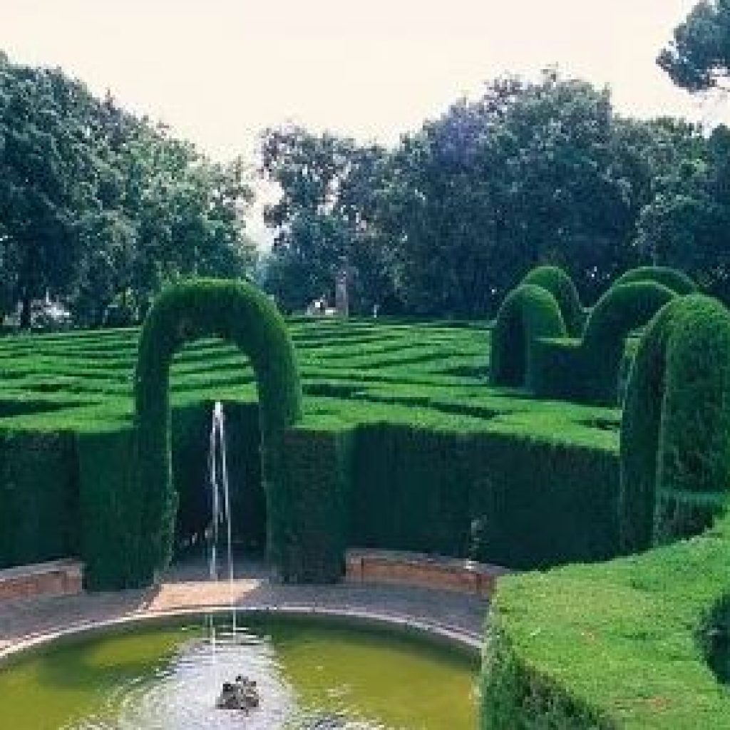 منتزه لابيرينث (حديقة ديل لابرينط دوهورطا)