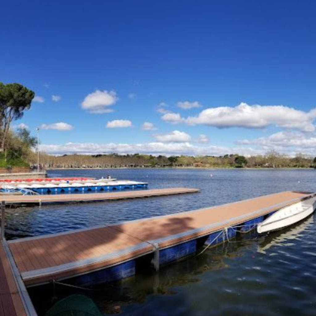 منتزه و بحيرة كاسا دي كامبو ٤