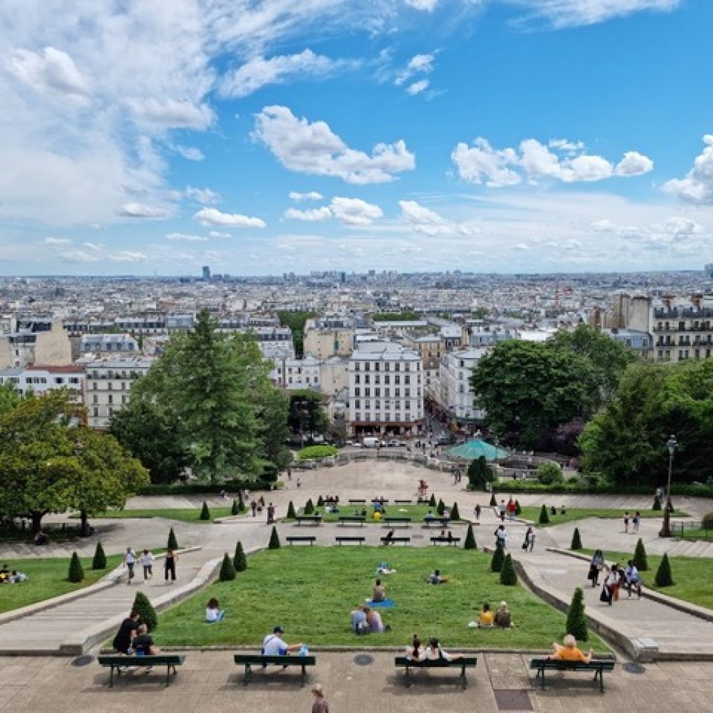 ميدان لويز ميشيل2