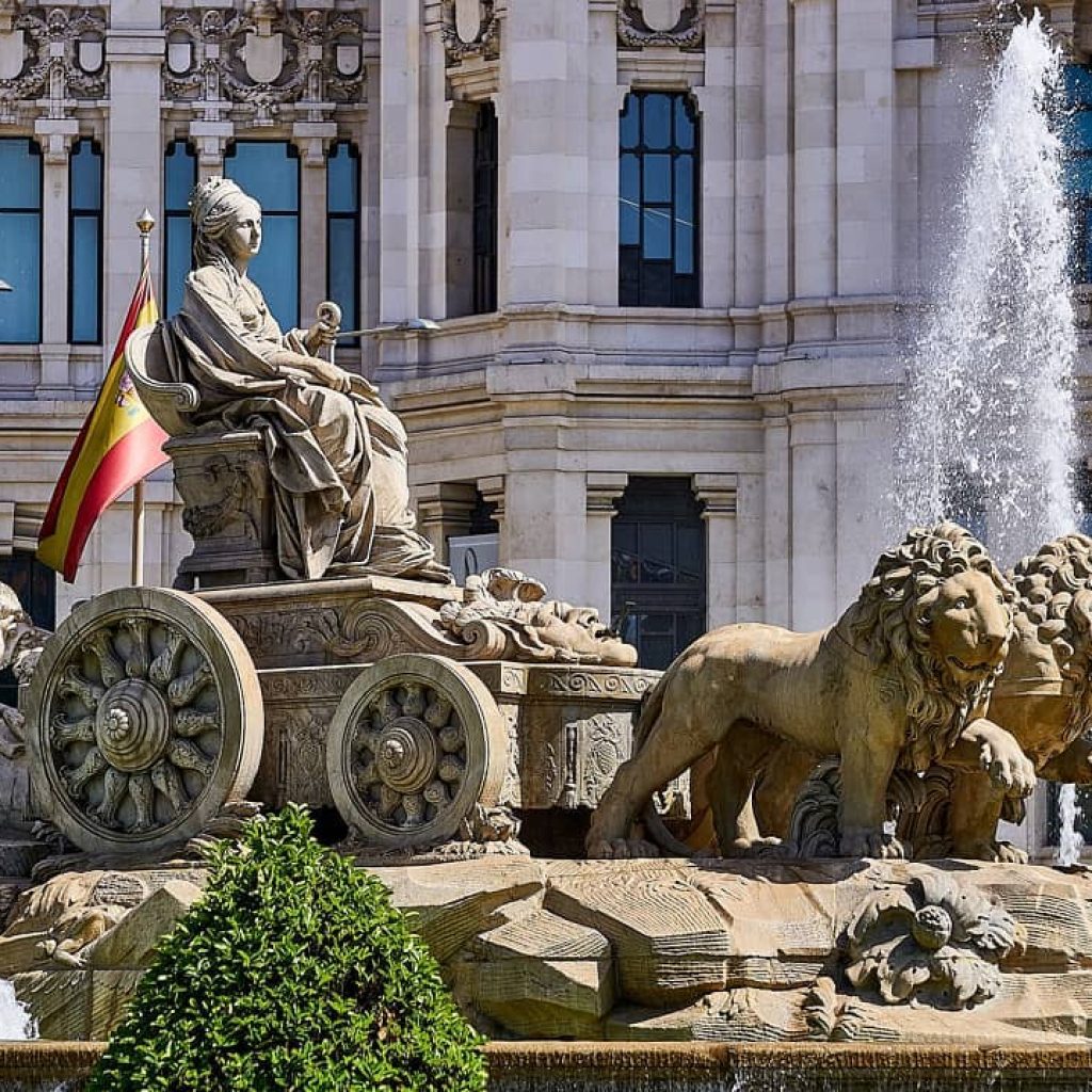 نافورة جران فيا وسيبيليس