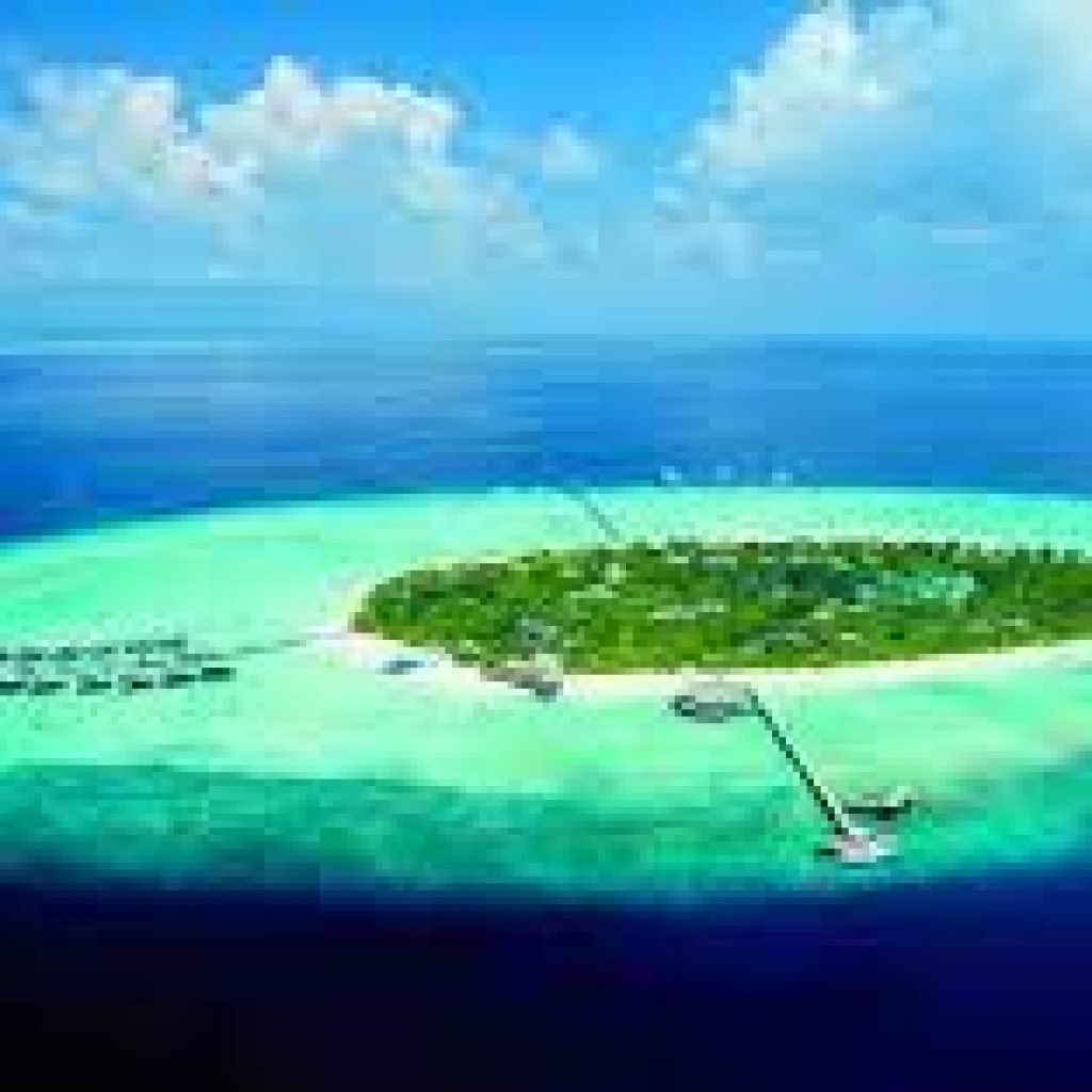 رحلة من جزر المالديف إلى جزيرة هولهومالي