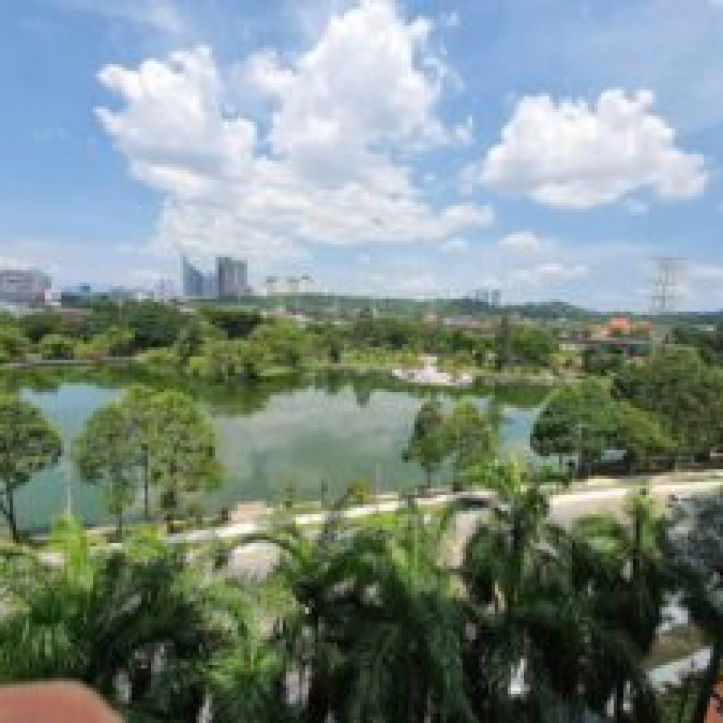 حدائق بحيرة تيتيوانجسا