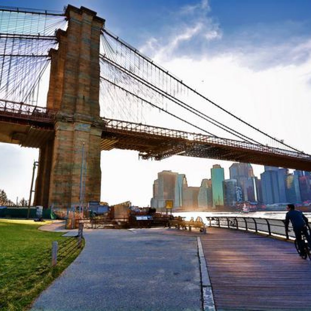 حديقة جسر بروكلين ٢