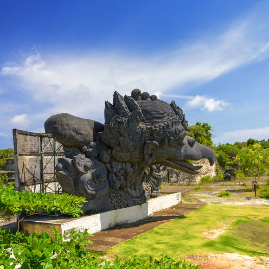 حديقة غارودا ويسنو كانشانا