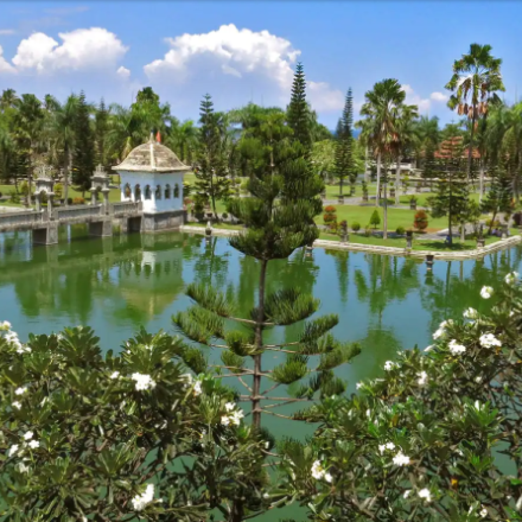 قصر أوجونغ المائي (13)