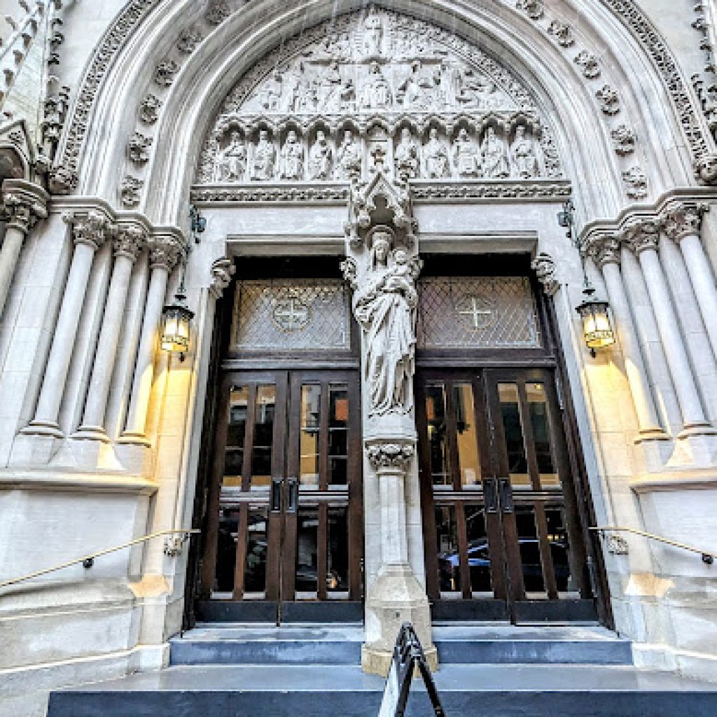 كنيسة القديسة مريم العذراء1