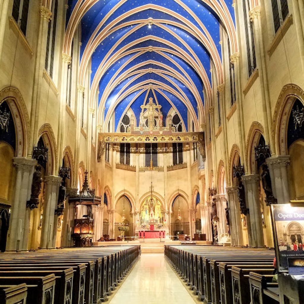 كنيسة القديسة مريم العذراء2