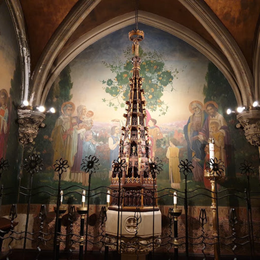 كنيسة القديسة مريم العذراء6