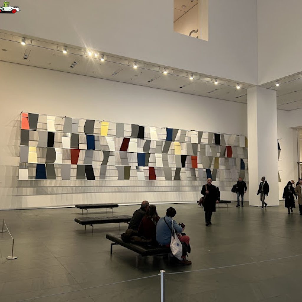 متحف الفن الحديث ٤