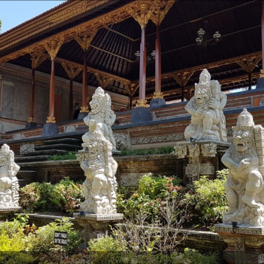 متحف بوري الفني