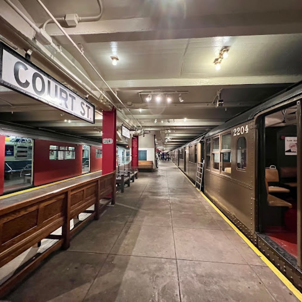 متحف ترانزيت نيويورك ٢