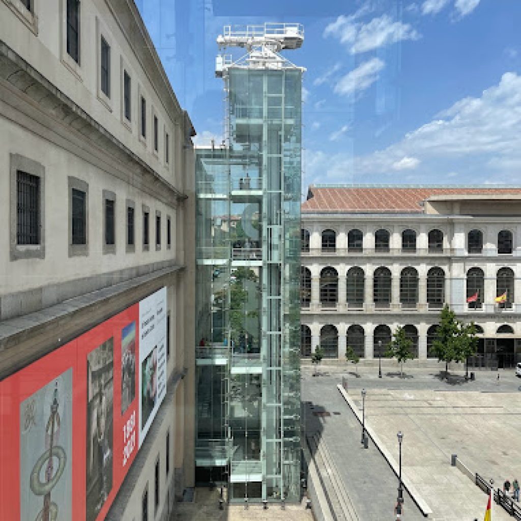 متحف رينا صوفيا مركز الفنون الوطني ١