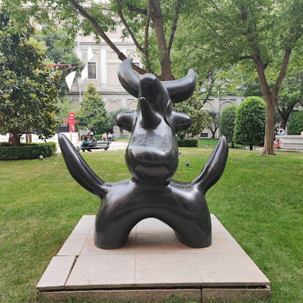 متحف رينا صوفيا مركز الفنون الوطني ٢