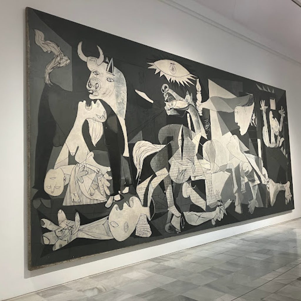 متحف رينا صوفيا مركز الفنون الوطني ٣