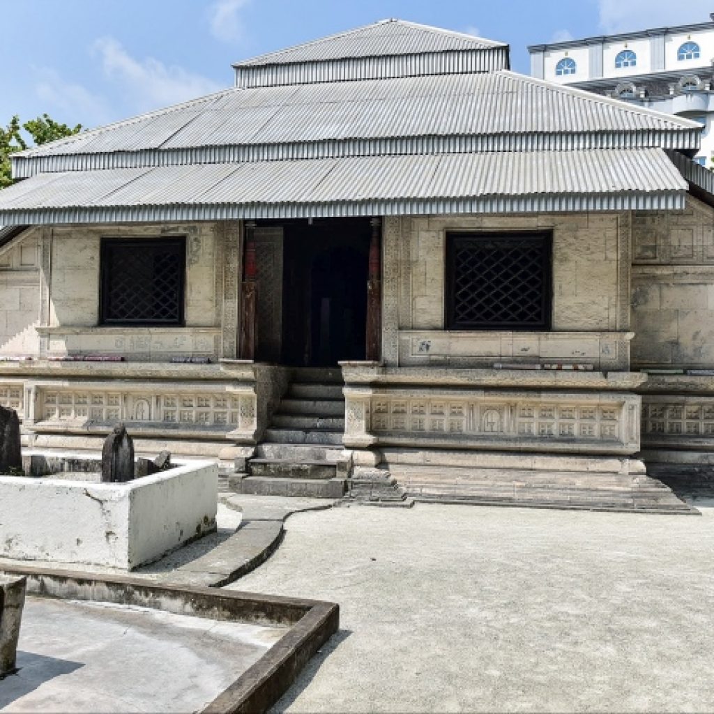 مسجد الجمعة الكبير( هوكورو ميسكيي)