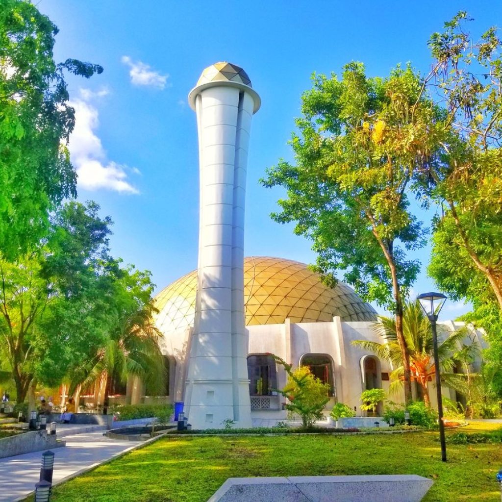 مسجد هولهومالي