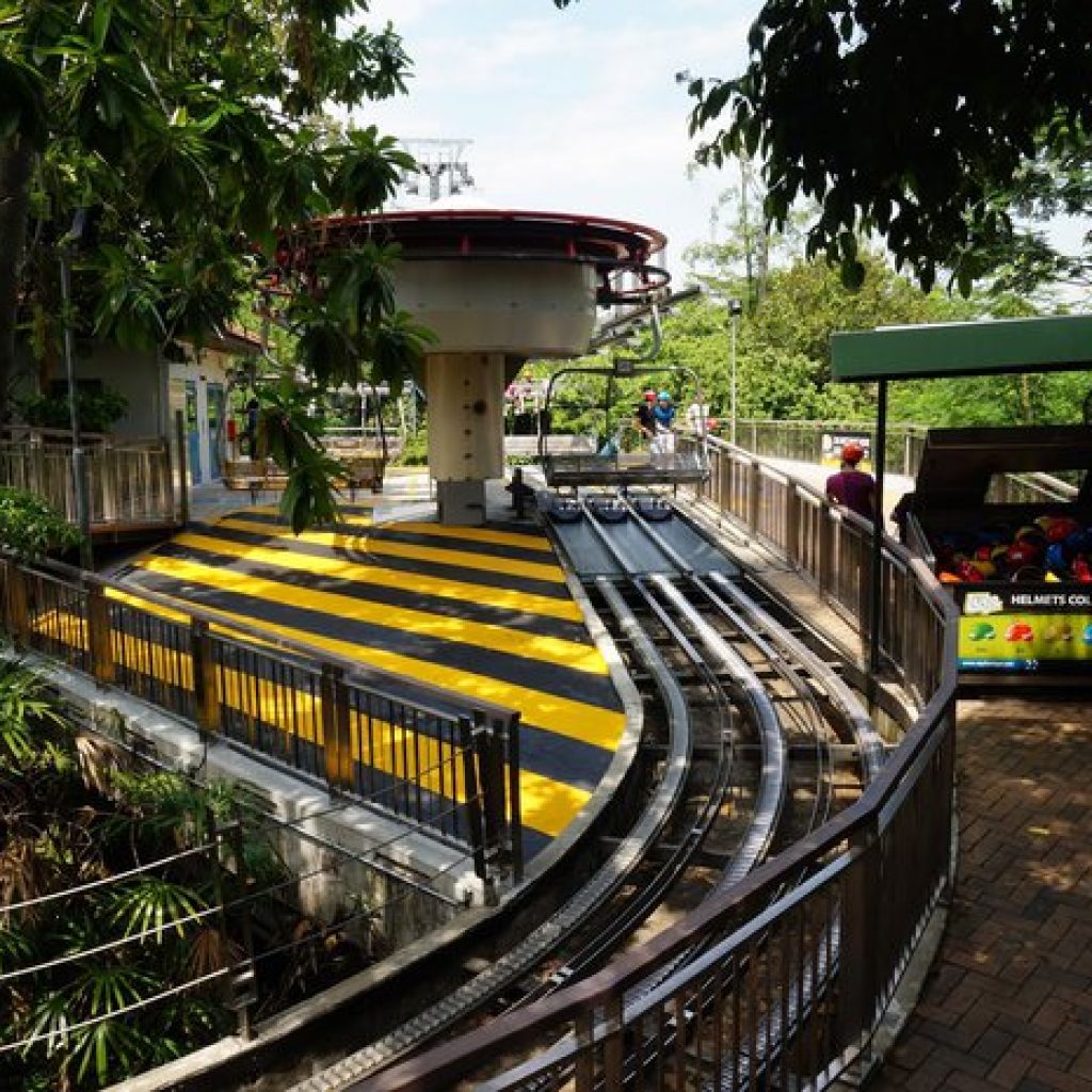 ملاهي سكاي لاين لوج سينتوسا ٧