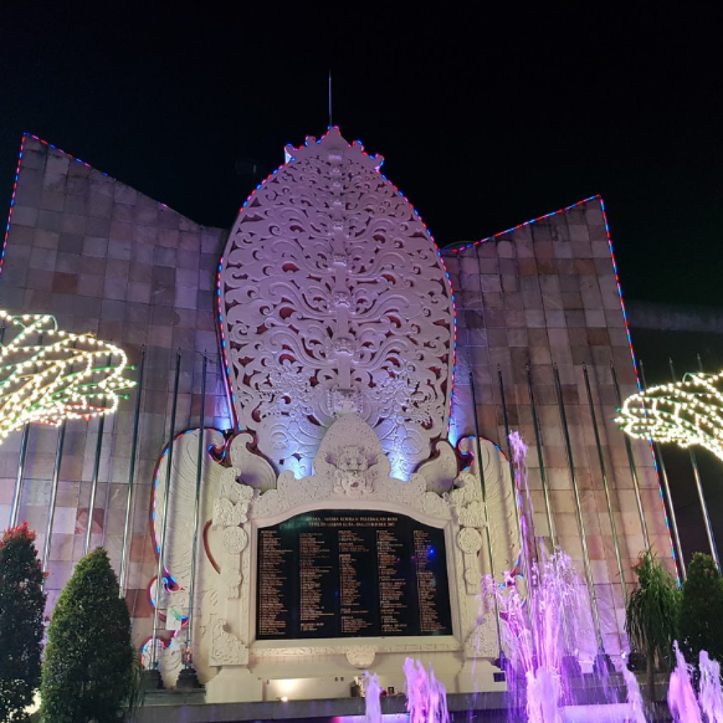 نصب بالي بومبينج التذكاري (1)