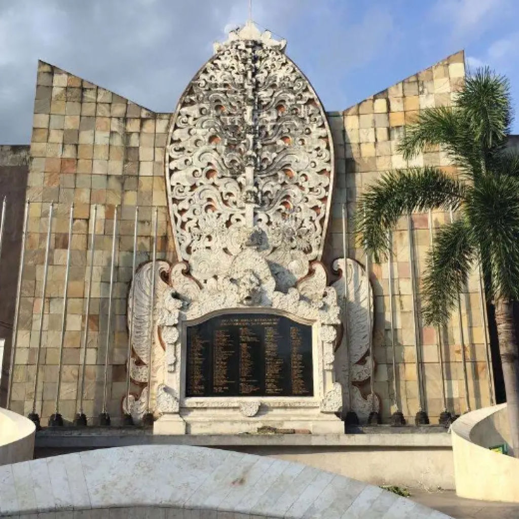 نصب بالي بومبينج التذكاري (2)