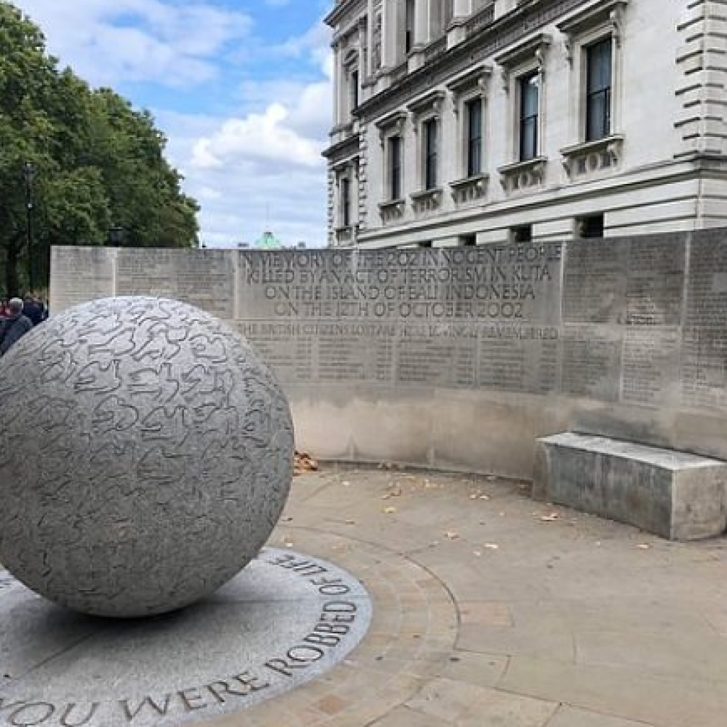 نصب بالي بومبينج التذكاري (4)