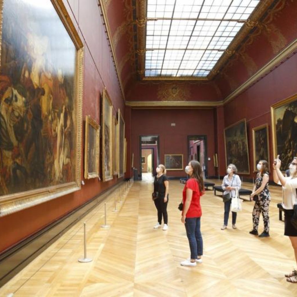 متحف اللوفر ٢