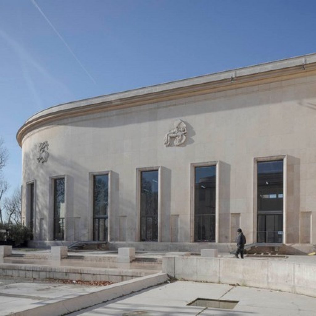 متحف قصر طوكيو باريس ١