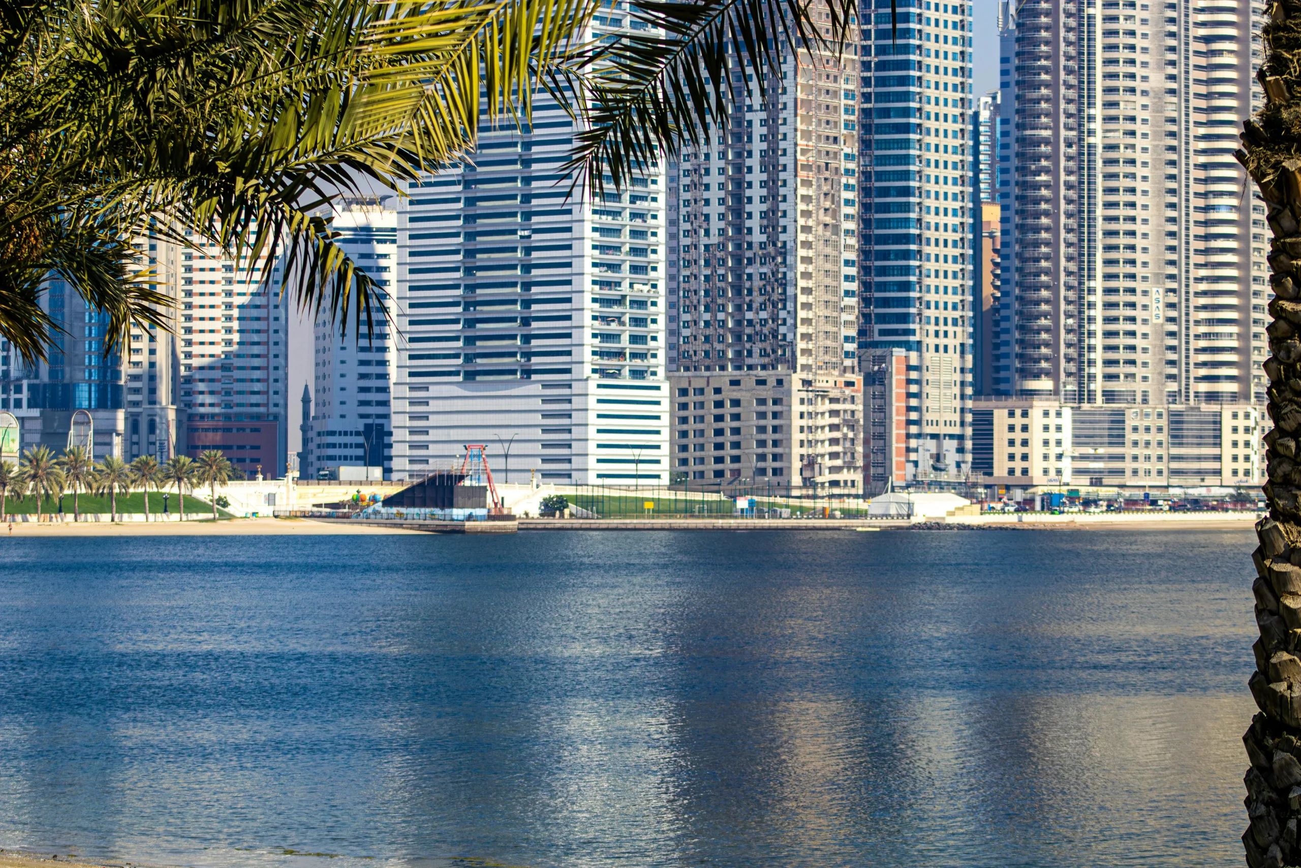 أفق الشارقة بإطلالة على الواجهة البحرية