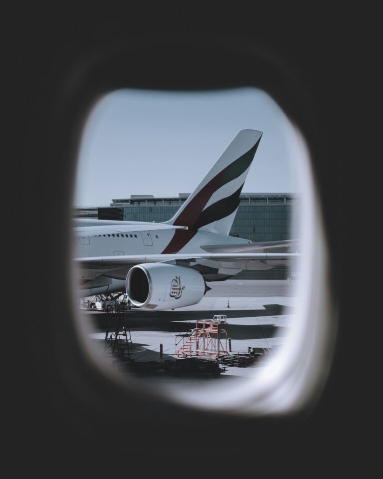 انتعاش حركة الطيران في الخليج وزيادة الطلب على حجز طيران