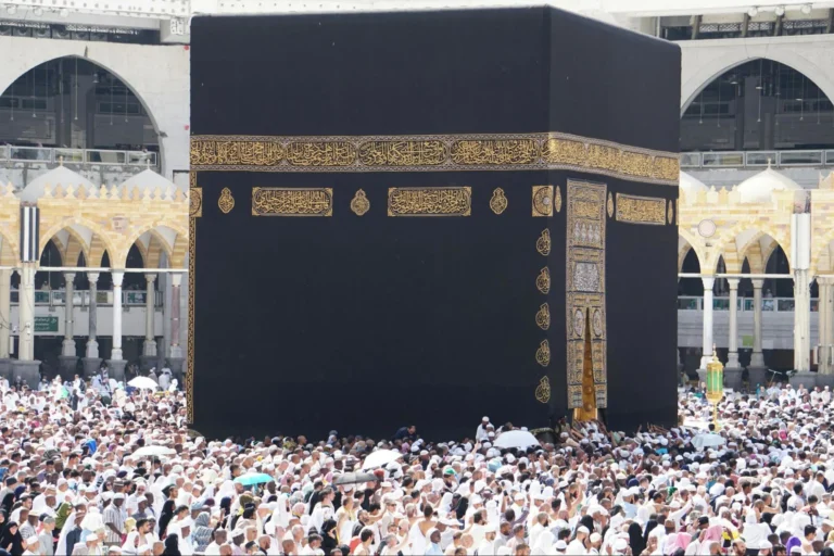 تأشيرة العمرة 2026: الشروط والإجراءات حسب الدولة (دول مجلس التعاون + المصريين)