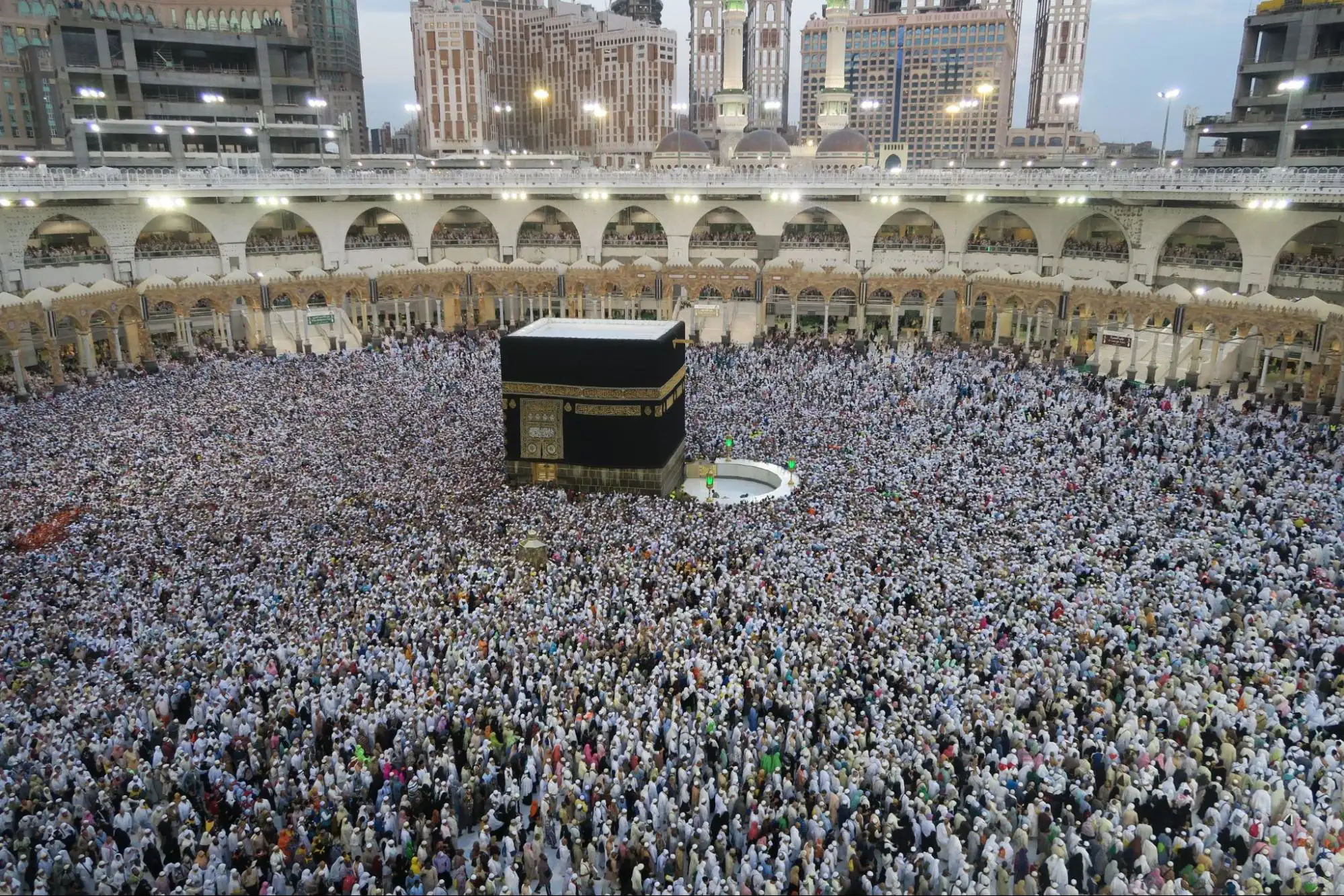 الكعبة المشرفة أثناء العمرة