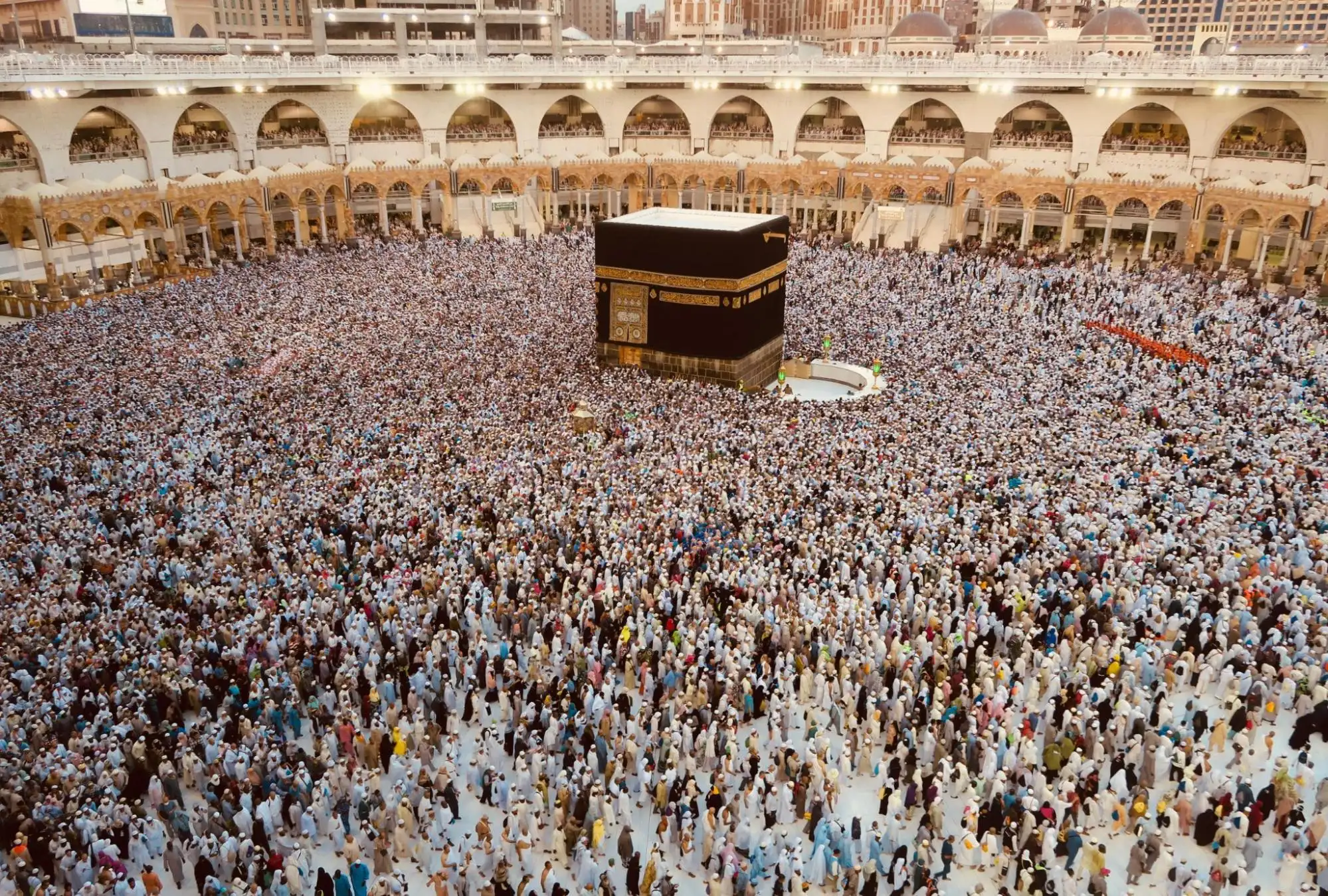  الكعبة المشرفة خلال موسم الحج